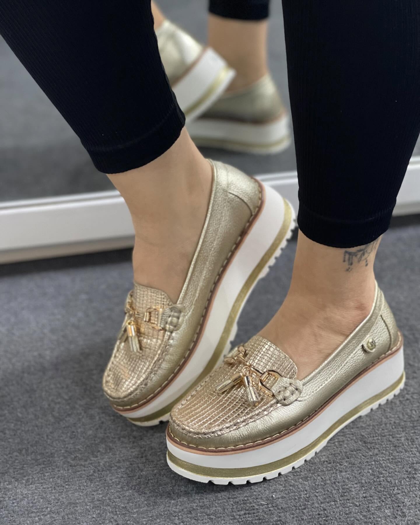 Sneaker 07, calzado de Estilos por Madrid
